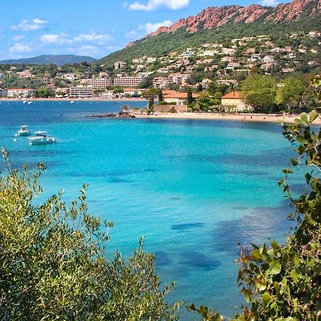 Studio 1 Neuf A 100 M Des Plages Et De La Gare Saint-Raphaël Buitenkant foto